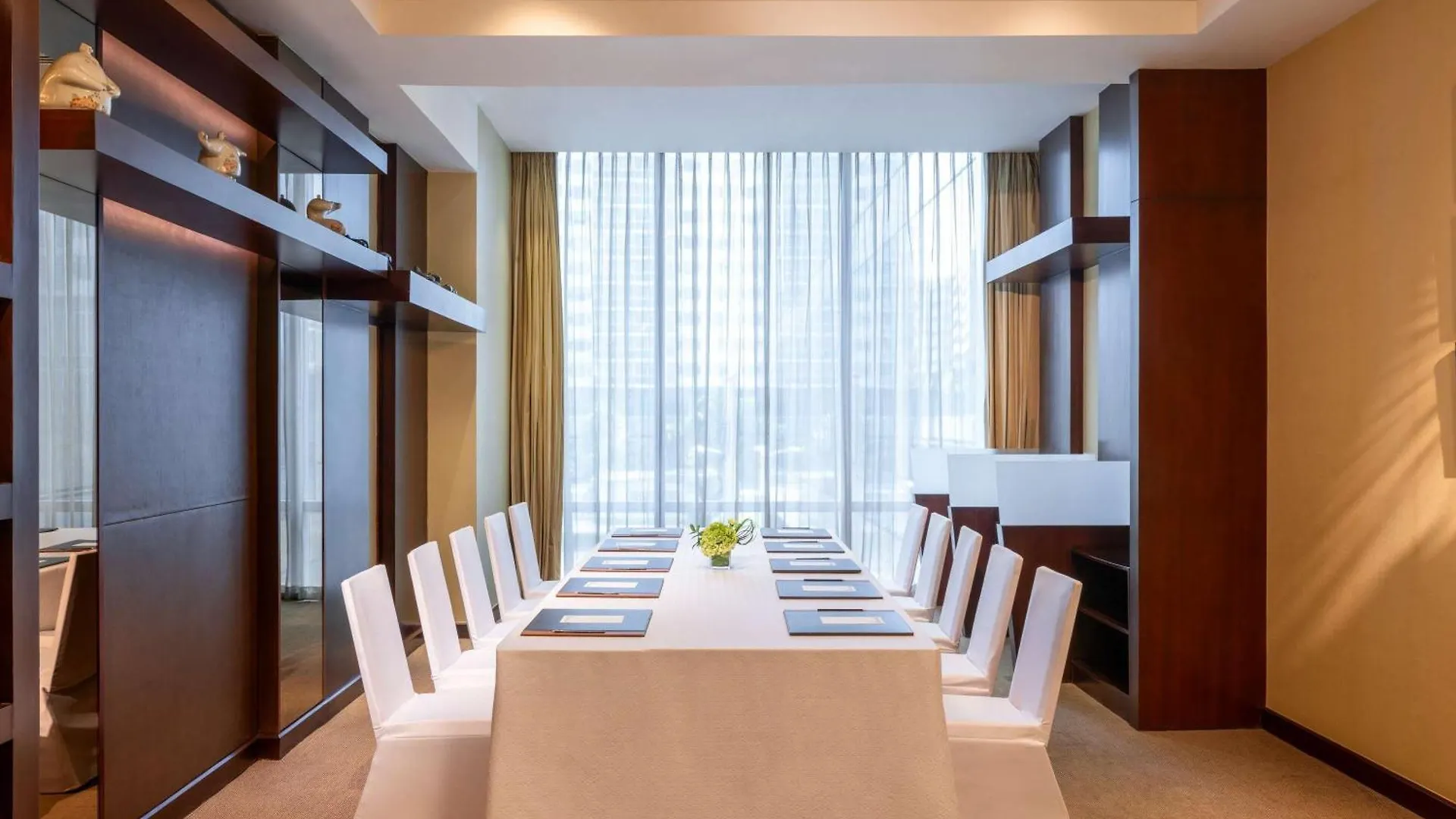 מלון סן פדרו מקאטי Fairmont Makati
