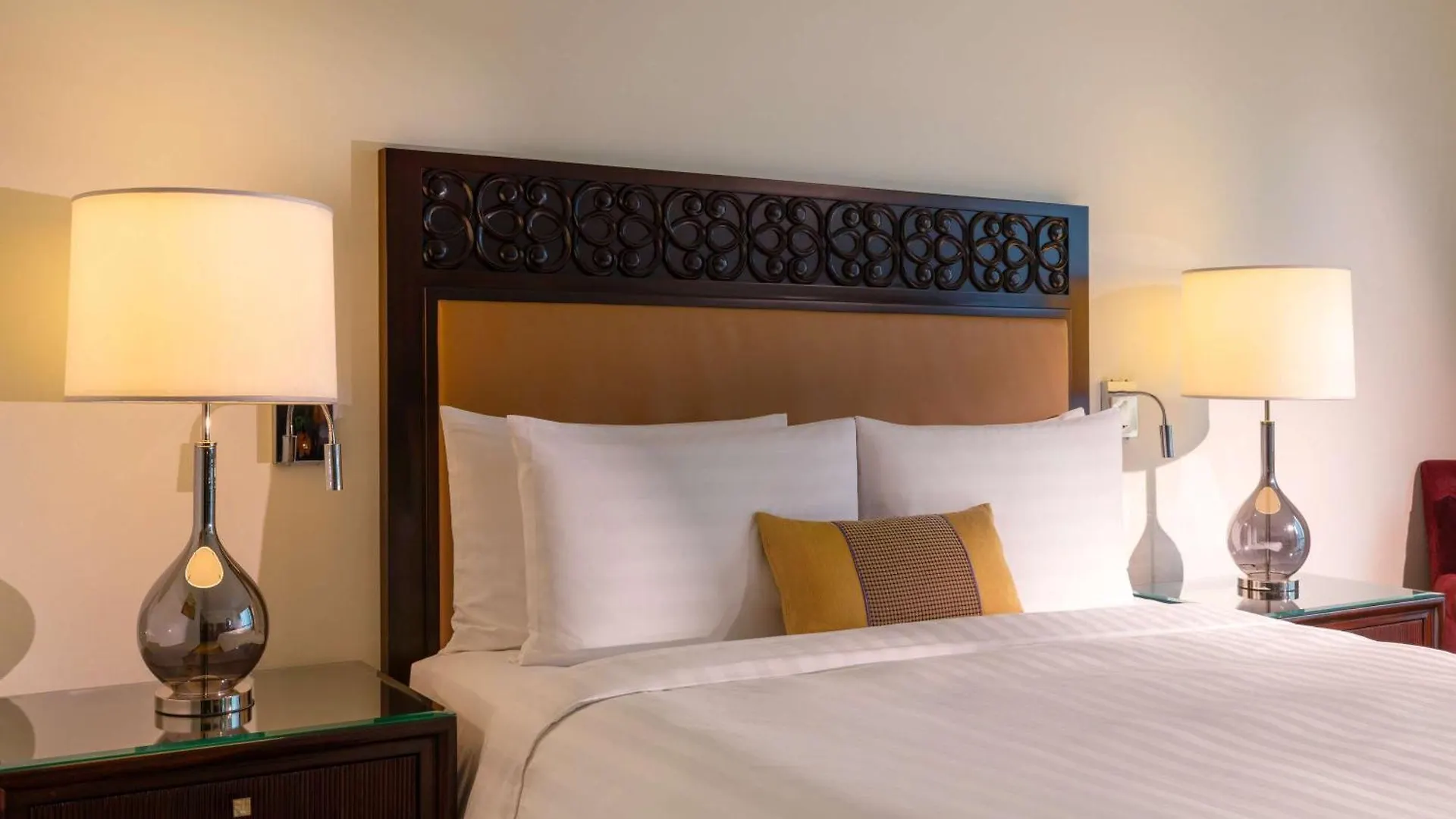 *****  מלון סן פדרו מקאטי Fairmont Makati הפיליפינים